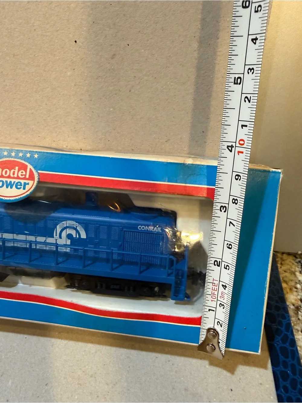 HO Scale Model Power, Alco RS-2 Diesel Locomotive, Conrail # 8416 - 6845 New
